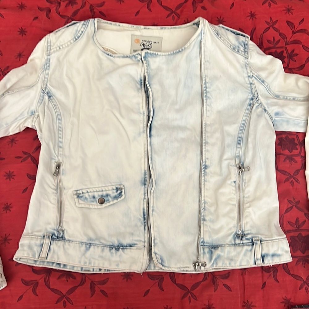 ZARA vintage destroyed Jean jacket L